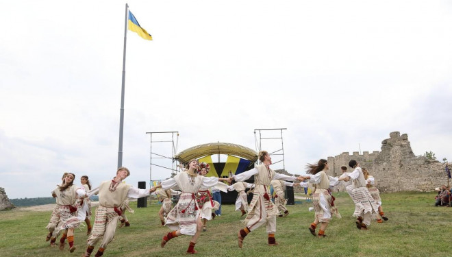 На Замковій горі у Кременці встановили рекорд (фото)