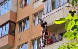 На Тернопільщині бабуся випала з балкона (Відео)