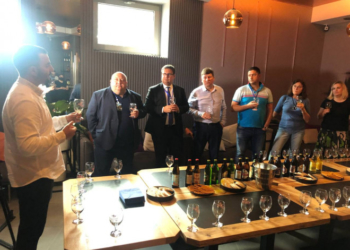 Для делегацій із закордону та інших міст України пивоварня «Опілля» влаштувала дегустацію своєї продукції