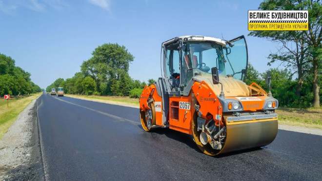 Велике будівництво: на Тернопільщині продовжують ремонтувати дороги