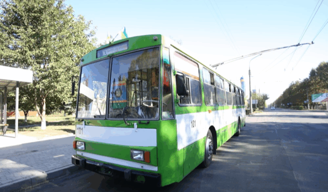 Уряд змушує міста піднімати тарифи на проїзд