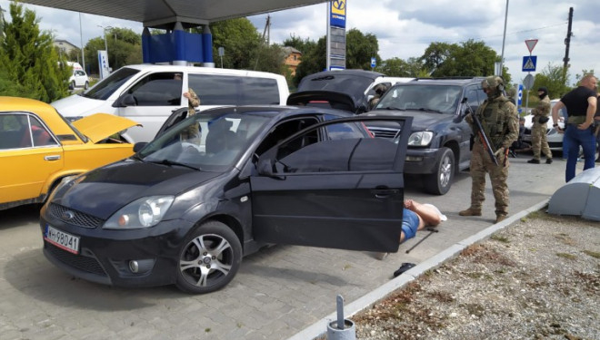 На Тернопільщині затримала іноземних гастролерів