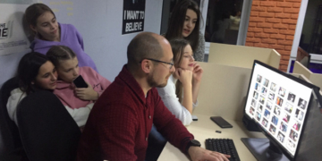Захопливе знайомство із журналістикою: у медіашколі «Тернопіль 1» стартує набір груп для дітей та дорослих