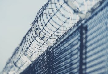 У в’язницю Тернопільщини намагалися передати наркотичні засоби