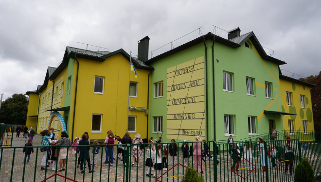 В селі Підгородне збудували навчально-виховний комплекс із початковою школою і дитсадком