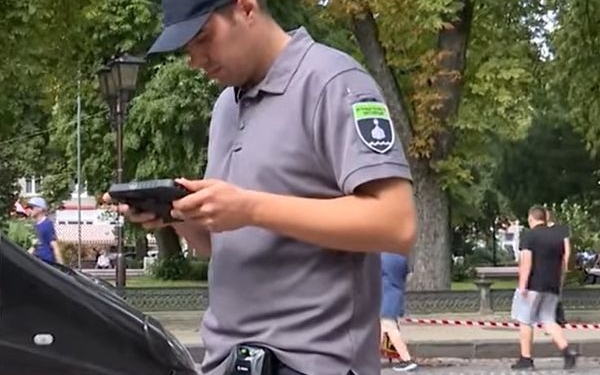 У Тернополі фіксують порушення по новому