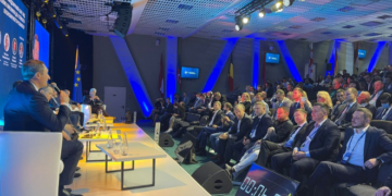 Голова Тернопільської обласної державної адміністрації Володимир Труш бере участь у Міжнародному економічнному форумі