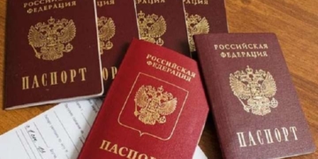 Двоголовий паспорт в обмін на нелегітимний голос