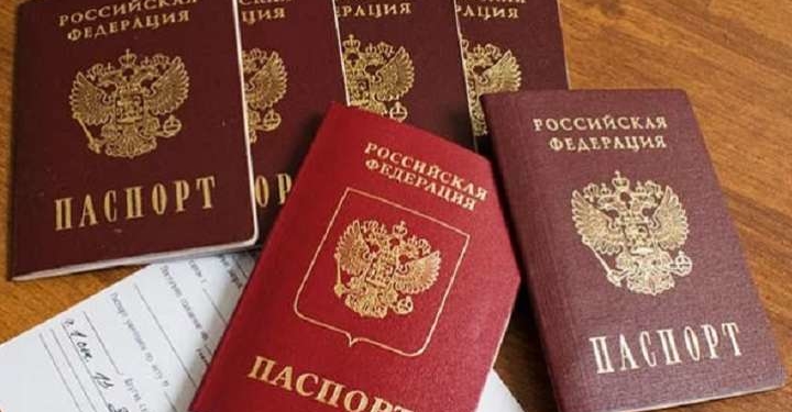 Двоголовий паспорт в обмін на нелегітимний голос