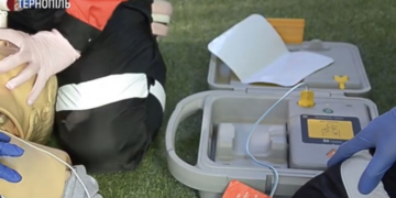 У Тернополі студенти-медики показали, як надавати першу допомогу при зупинці серця (Відео)