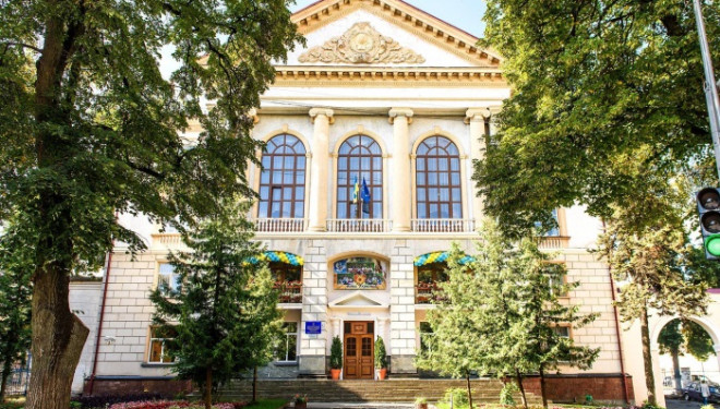 У тернопільській школі №3 запрацював сучасний медіацентр імені випускника Андрія Комінка