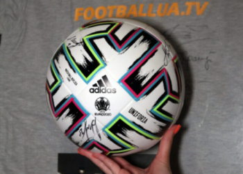 Святкуй 30-річчя TV-4 і виграй м’яч з автографами зірок українського футболу