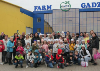 Учні Тернопільської ЗОШ №6 відвідали ферми товариства «Бучачагрохлібпром», а також сади та виробництва ФГ «Гадз»