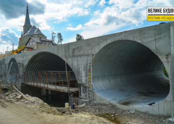 Будівництво Струсівського моста наближається до завершення