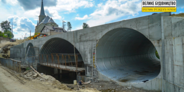 Будівництво Струсівського моста наближається до завершення