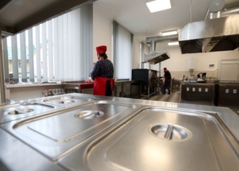 В освітніх закладах Тернопільщини перевірятимуть працівників харчоблоків