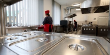 В освітніх закладах Тернопільщини перевірятимуть працівників харчоблоків