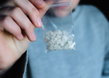 На Тернопільщині триває боротьба з нелегальним обігом наркотичних речовин