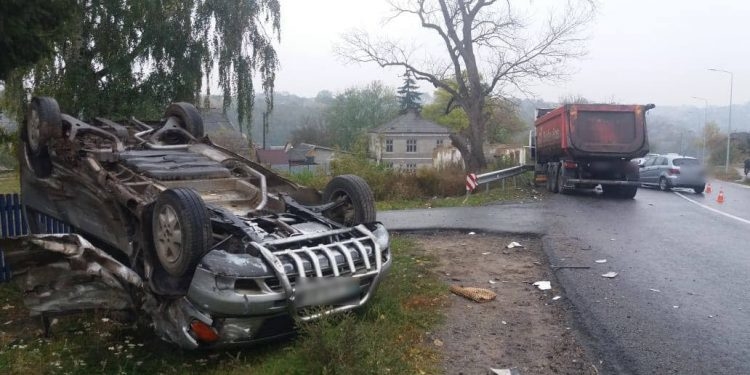 На Тернопільщині зіткнулися три автомобілі (Фото)