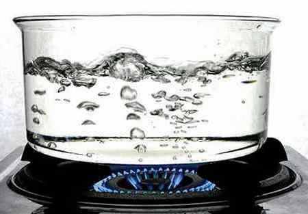 Безпечна вода: тернополян сьогодні просять перед вживанням кип’ятити воду