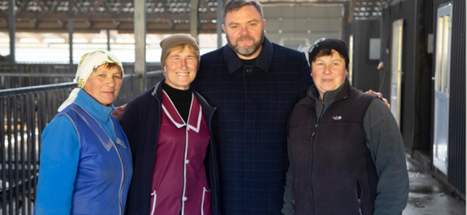 Сьогодні відомі тернопільські фудблогери покажуть, як «Бучачагрохлібпром» виробляє молоко екстракласу