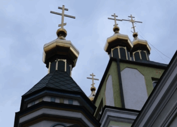 Не дали попрощатись з мамою по-християнськи: скандал на Тернопільщині