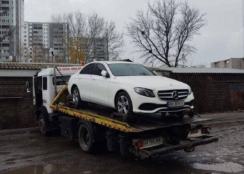 В Україні у водія вперше забрали авто за несплачені штрафи