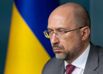 Зарплати «заморозять», боргів буде багато: «бюджет бідності» Шмигаля пройшов перше читання у Раді