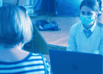 Чи можуть звільнити з роботи за відмову від вакцинації COVID-19