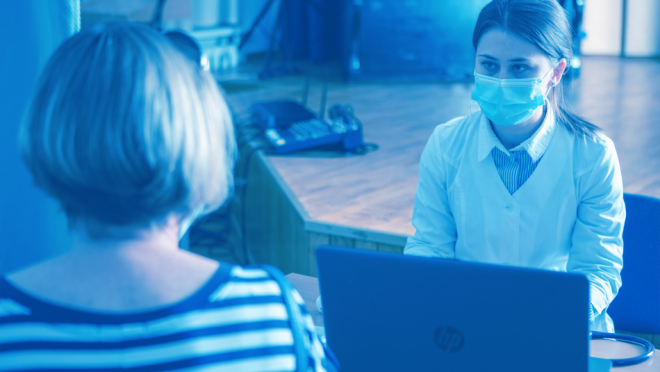 Чи можуть звільнити з роботи за відмову від вакцинації COVID-19