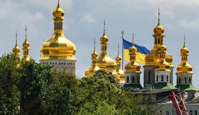 Лаври це історичне надбання українців і вони повинні належати українській Церкві