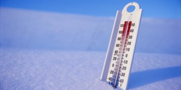 На Тернопільщині у власному будинку замерзли на смерть матір із сином