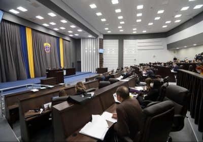 Апарат Тернопільської облради: на скільки збільшилася кількість чиновників