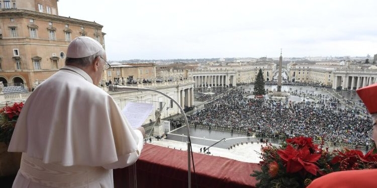 Папа Римський на Різдво: “Ісусе, не дозволь, аби в Україні поширювалися метастази конфлікту”