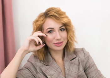 Скандальна блогерка з Тернополя назвала своїх підписників тваринами та заступилася за Заліско