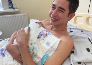 Сталося! Співак з Тернопільщини Роман Сасанчин став батьком