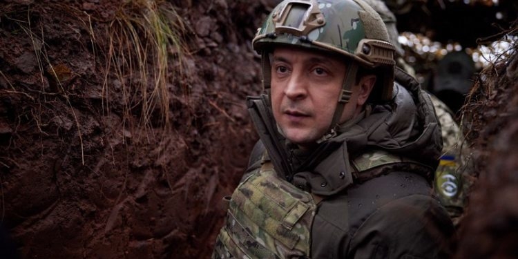 Зеленський пообіцяв квартири у 2022-му всім ветеранам АТО/ООС, які стоять у черзі