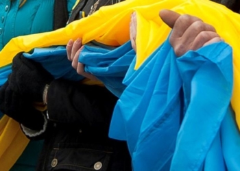 «Сильні, коли єдині»: партія «УДАР Віталія Кличка» запустила флешмоб з нагоди Дня Соборності