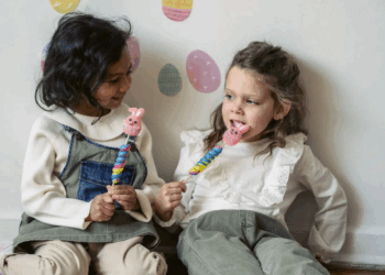 З яких причин у дітей виникають хвороби травної системи