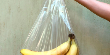 З 1 лютого ціни на пластикові пакети знову значно виростуть