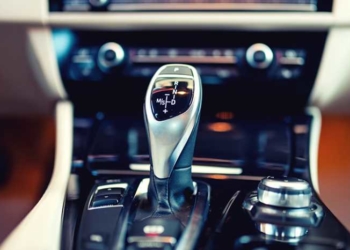 Чому одні АКПП перемикаються прямо, а інші зигзагом: який принцип кращий