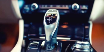 Чому одні АКПП перемикаються прямо, а інші зигзагом: який принцип кращий