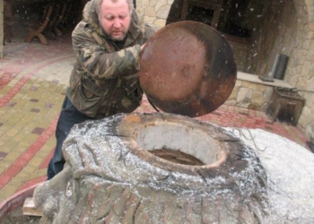 Підприємець з Бережан безкоштовно годує біженців (Відео)