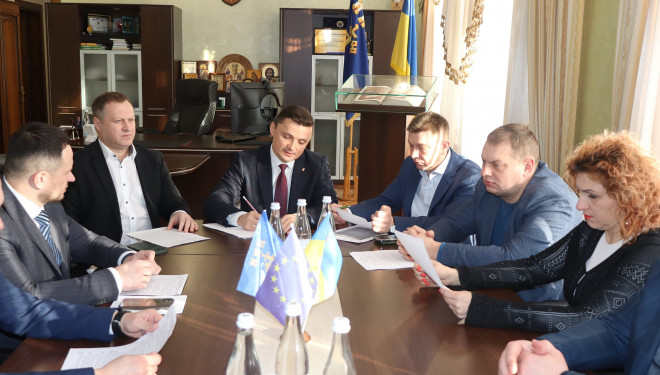 В Тернопільскій обласні раді відбулася нарада з представниками фракцій