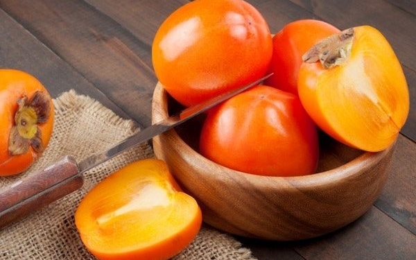 “Їжа богів”: кому варто налягати на хурму