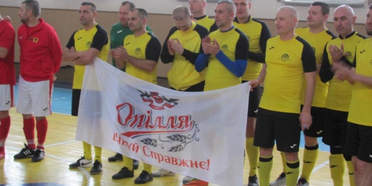 «Опілля» підтримало проведення ветеранського чемпіонату Тернопільщини з міні-футболу