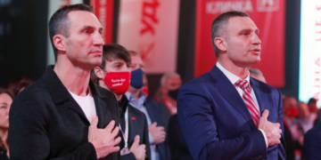 Чемпіон світу з боксу Володимир Кличко закликав українців залишатися об’єднаними, сильними та захищати свою країну