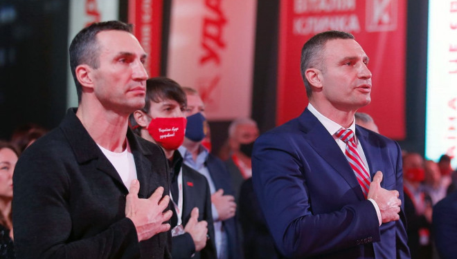 Чемпіон світу з боксу Володимир Кличко закликав українців залишатися об’єднаними, сильними та захищати свою країну