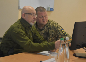 Хто хоч раз дивився в очі нашим воїнам, точно знає – агресору не взяти ані Київ, ані Одесу, ані Харків, ані будь яке інше місто, – заява Міністра оборони України та Головнокомандувача