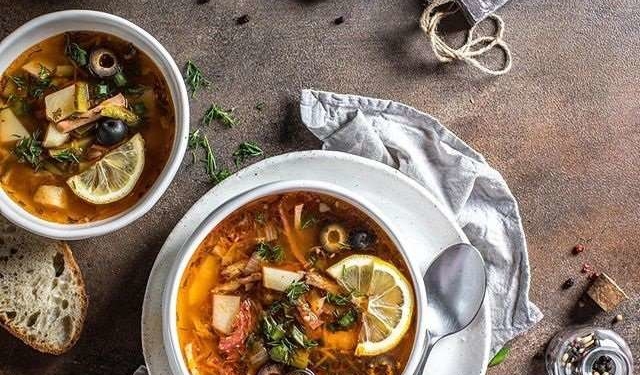 Обід на всі вихідні: готуємо м’ясну солянку